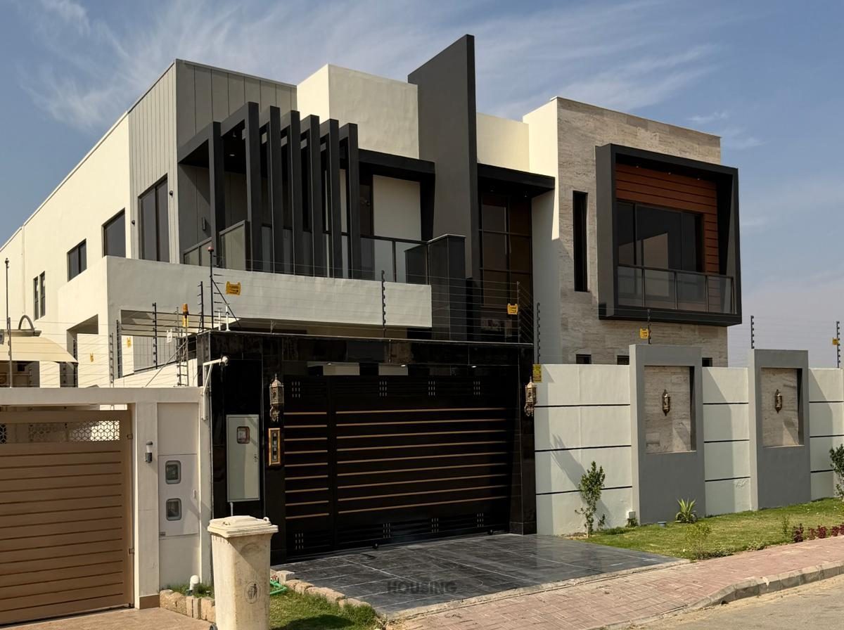 Precinct 7 Private Villa - 1000 Gaz Sqy for Sale in Bahria Town Karachi